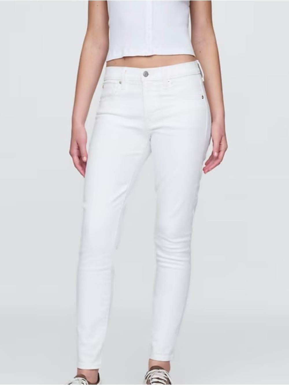 GAP White Coupe Girlfriend Jeans